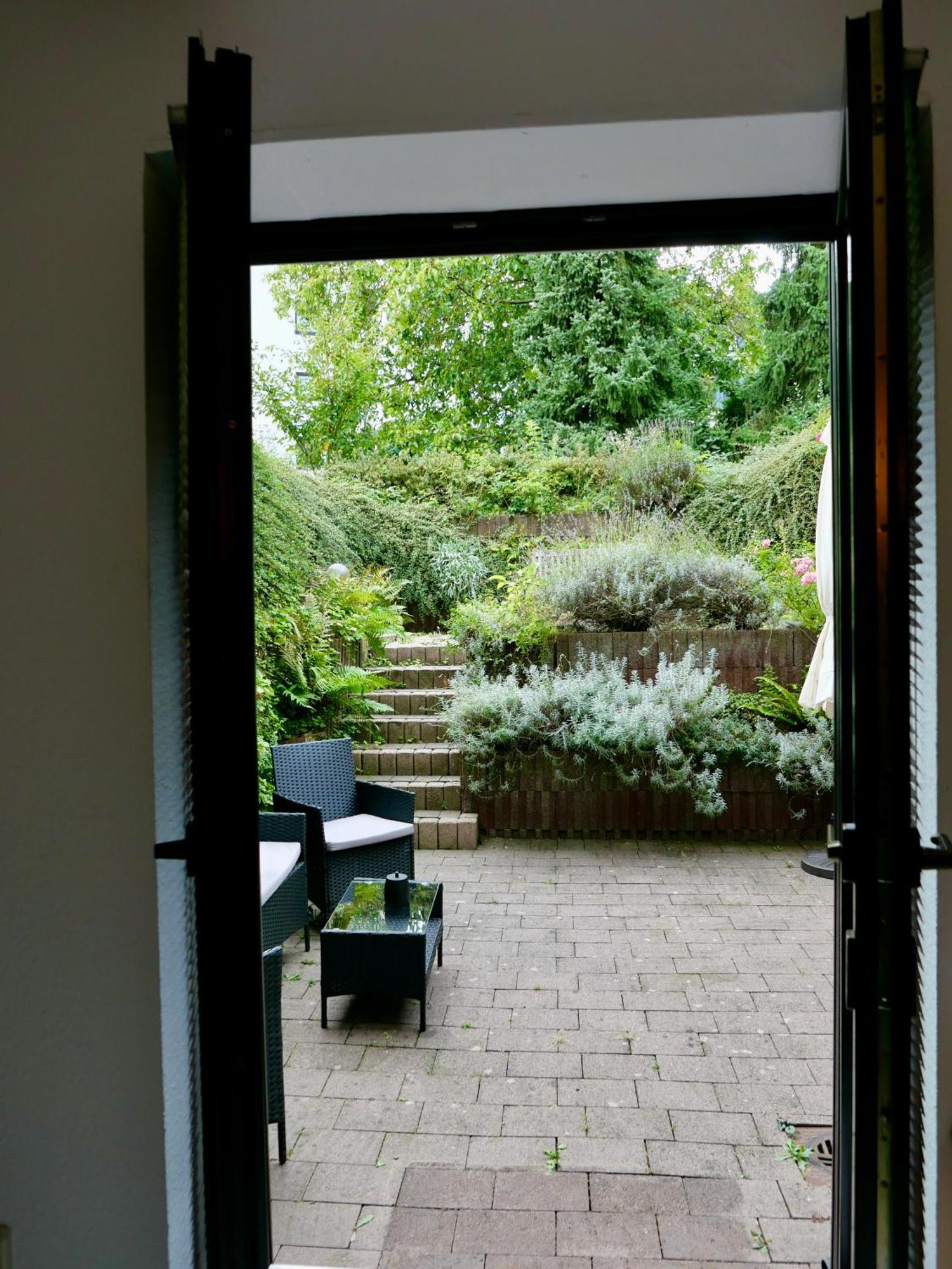 Schoenes Apartment Mit Terrasse Im Steingarten Bad Vilbel Dış mekan fotoğraf